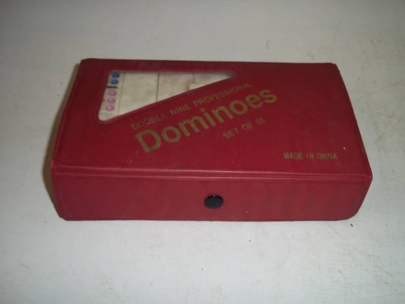 lot 216 image: Dominoes set
