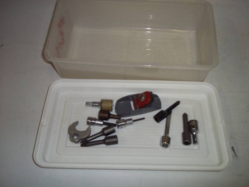 lot 415 image: Tools with storage container