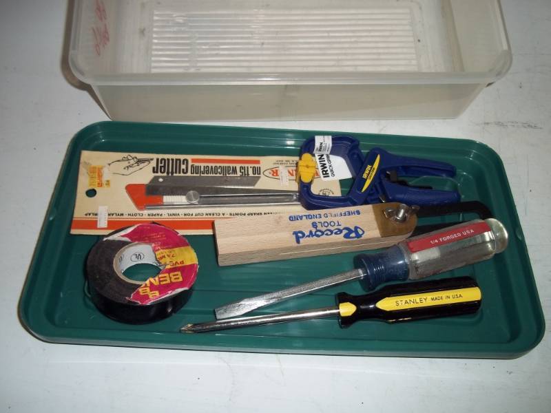 lot 416 image: Tools with storage container