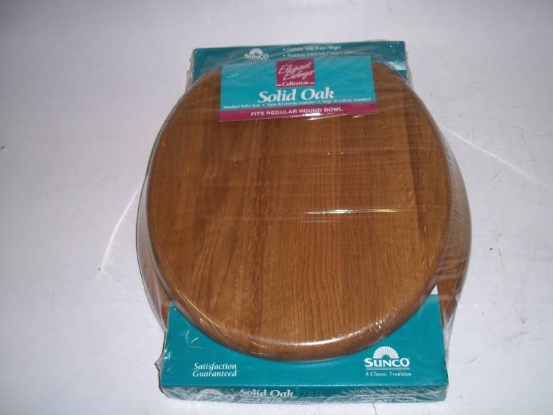lot 422 image: New solid oak toilet seat