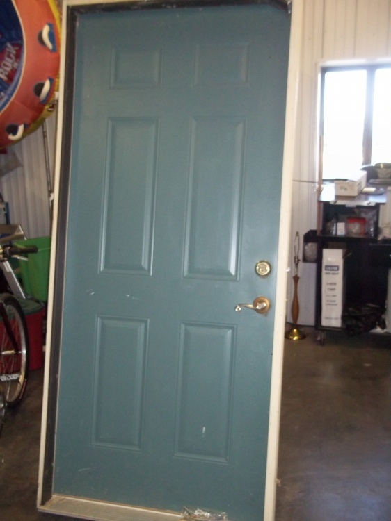 lot 427 image: 36 Exterior Door Steel