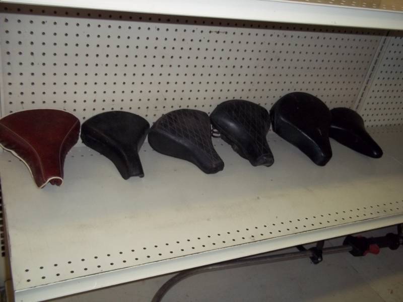 lot 428 image: 6 Bike Saddles