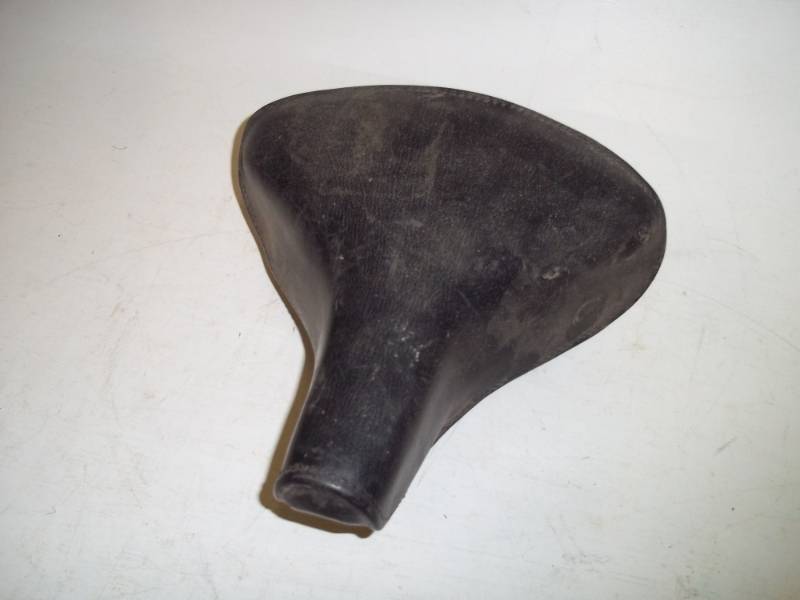 lot 432 image: Vintage Schwinn Bike Saddle Black no tears