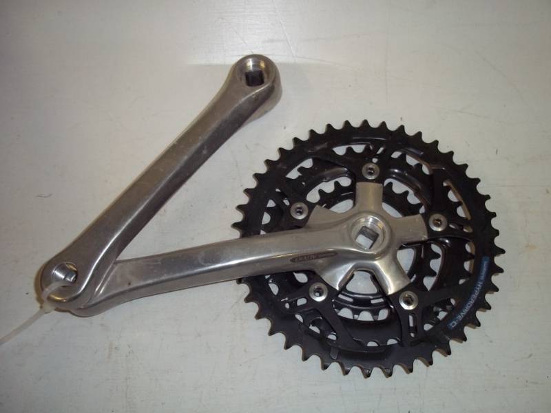 lot 434 image: NEW 24 34 42 Shimano Alivio 175 mm Biopace Triple Crank Set