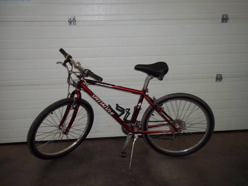 lot 435 image: Specialized Hard Rock Mountain Bike 27