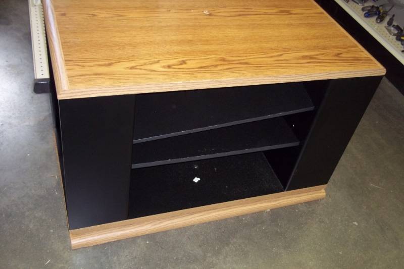 lot 444 image: TV Stand with swivel
