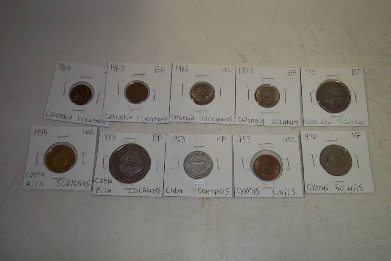 lot 473 image: 10 Foreign Coins