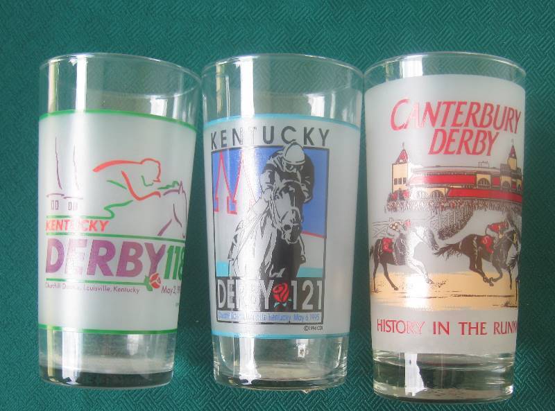 lot 018 image: Misc Vintage Household  Kitchen Lot