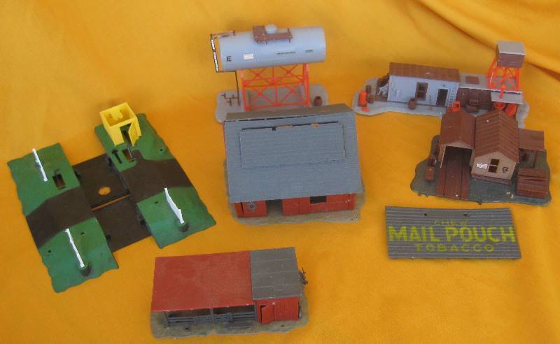 lot 045 image: Circa 1960s Train, Train Track & Parts