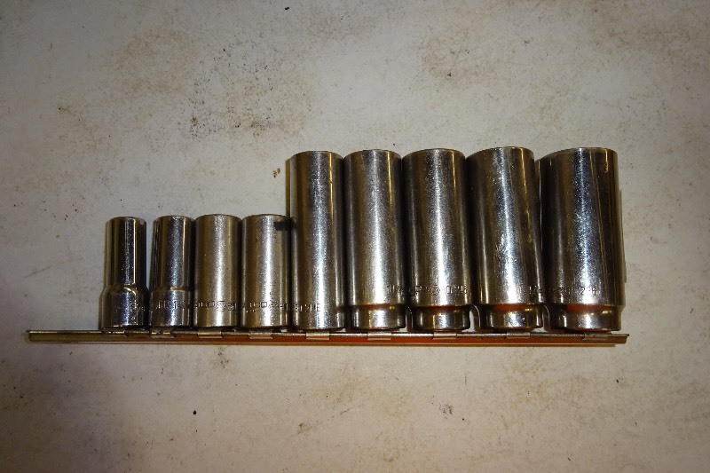 lot 8 image: 12 Drive Matco Sockets Deep