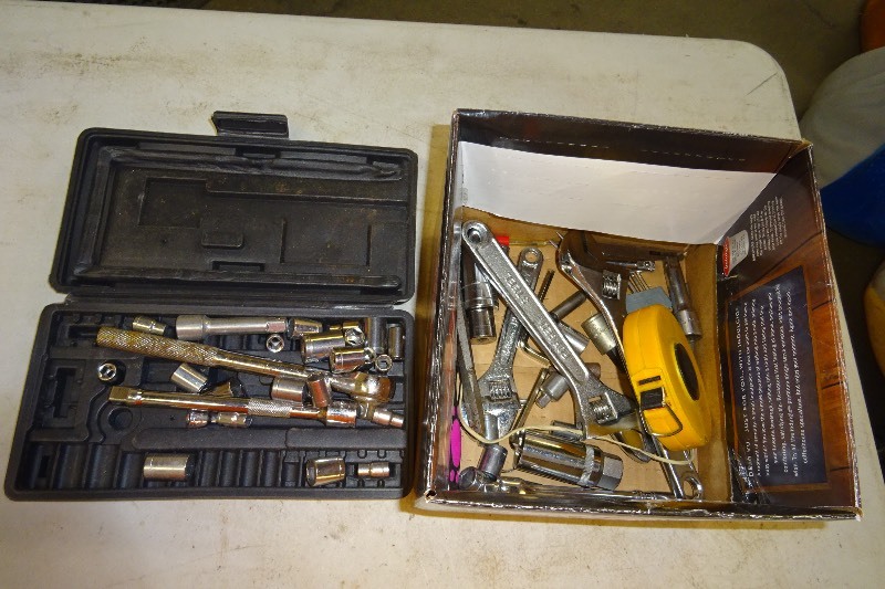lot 71 image: Variety of tools