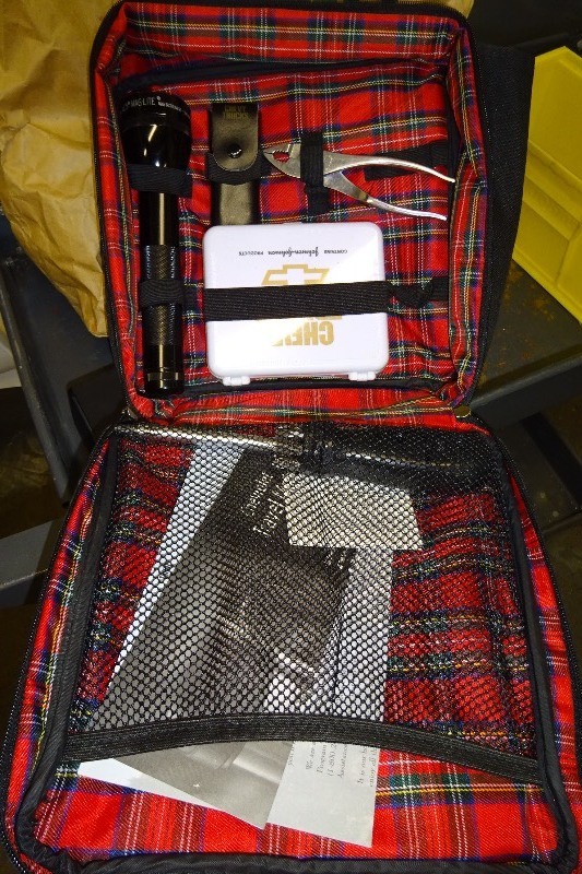 lot 73 image: Chev emergency kit