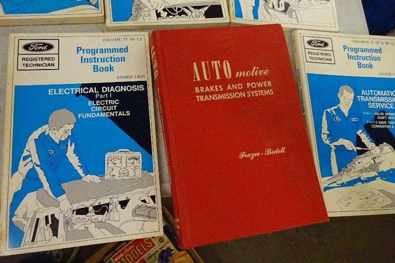 lot 82 image: Variety of service books