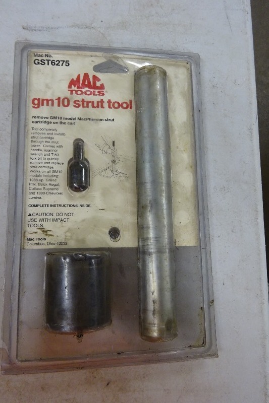 lot 36 image: Mac GM 10 strut tool