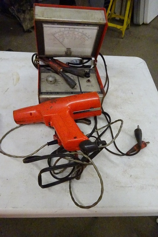 lot 42 image: Timing light