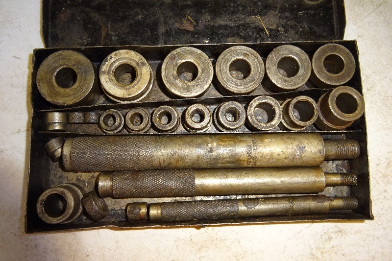 lot 51 image: Snap On Pilot tools