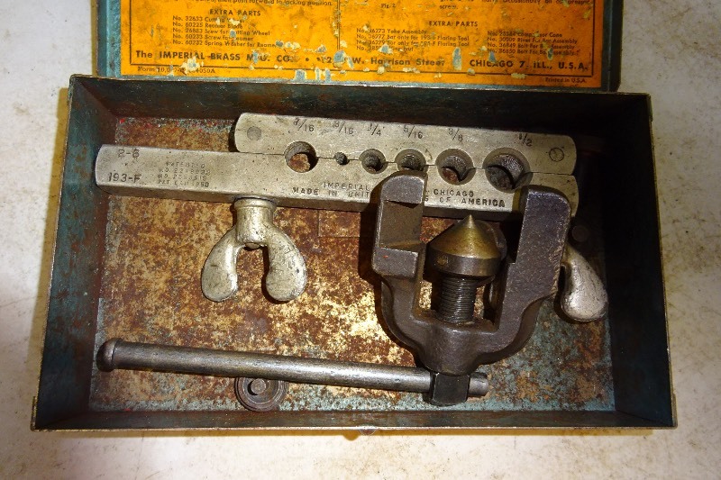 lot 52 image: Imperial Tube cutter