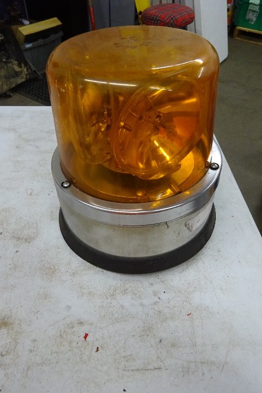 lot 66 image: Gum Ball light