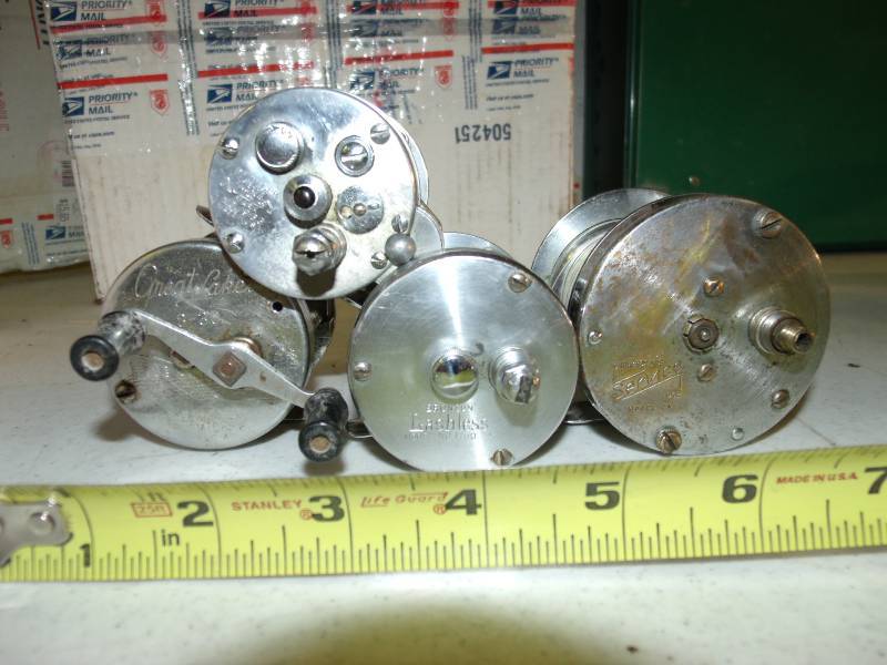 lot 90 image: 4 Fishing Reels