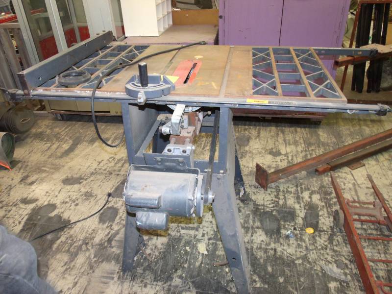 lot 146 image: Table Saw