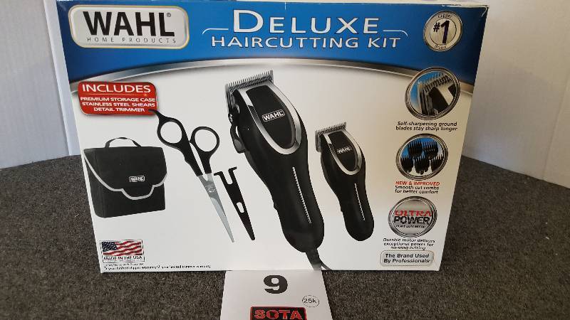 lot 9 image: WAHL Deluxe Hair Cutting Kit