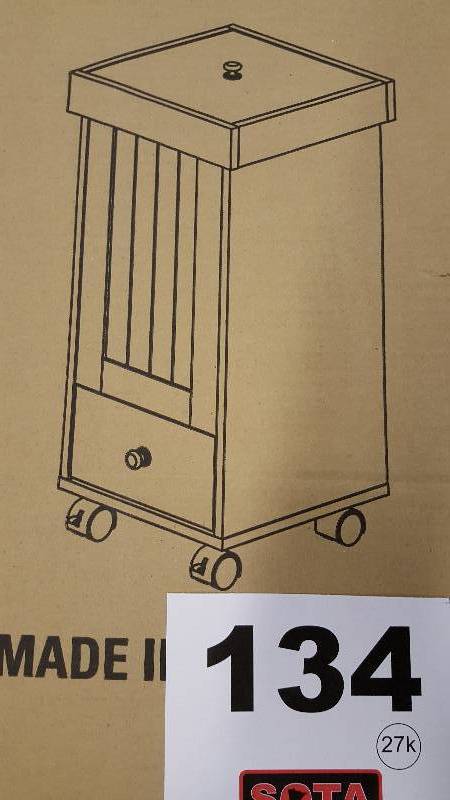lot 134 image: Rolling Trash Bin