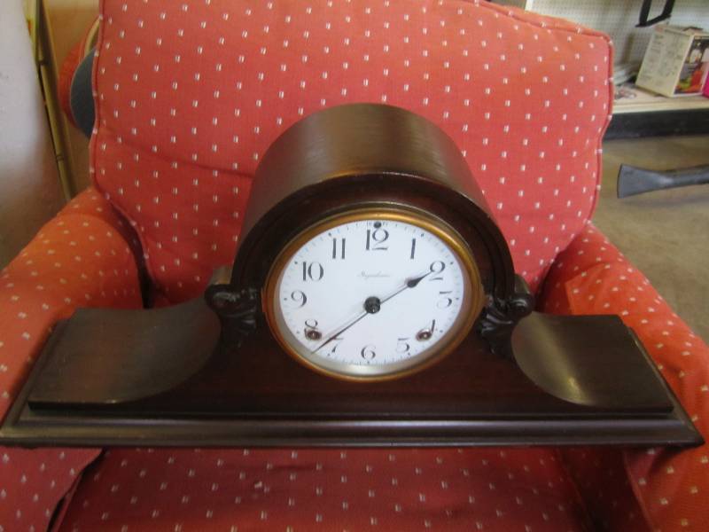 lot 144 image: Ingraham Esness mantle clock with k...