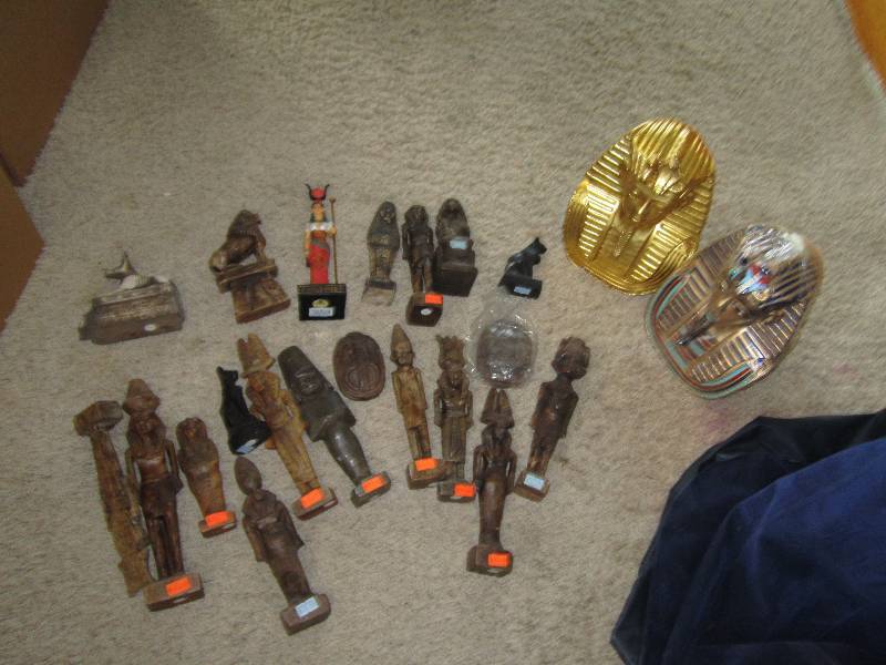 lot 9 image: Lot of Egyptain figurines...