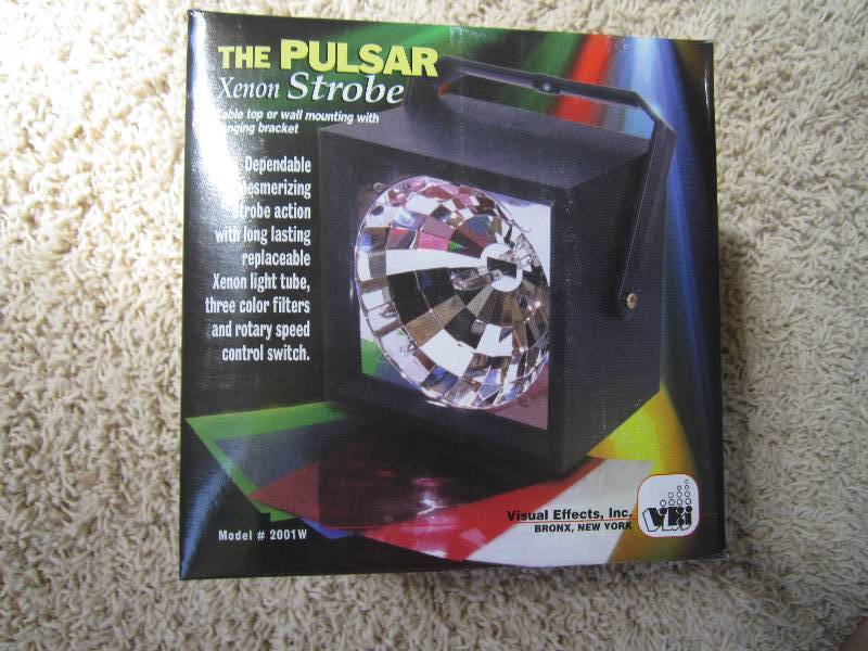 lot 18 image: 1 Pulsar strobe light...