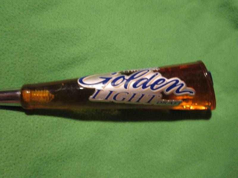 lot 42 image: Michelob Golden light draft beer ta...