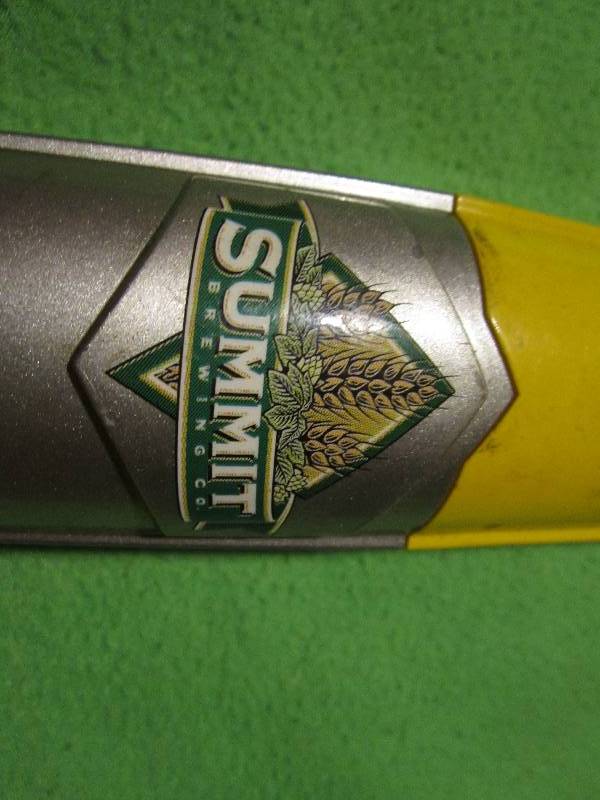 lot 55 image: Summit Brewing Co hefe weizenbeer t...