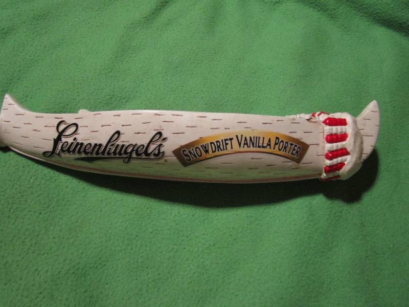 lot 57 image: Leinenliugels snow draft vanilla po...