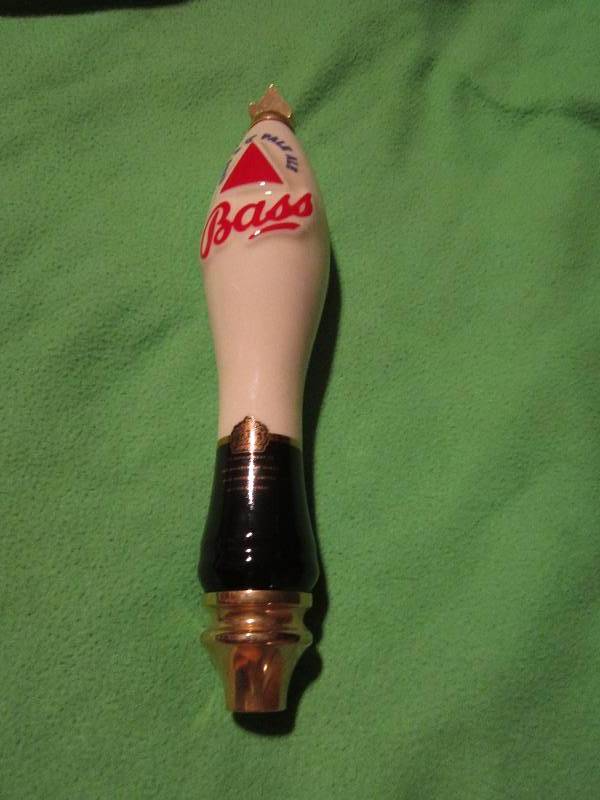 lot 60 image: Bass and Co pale alebeer tap...