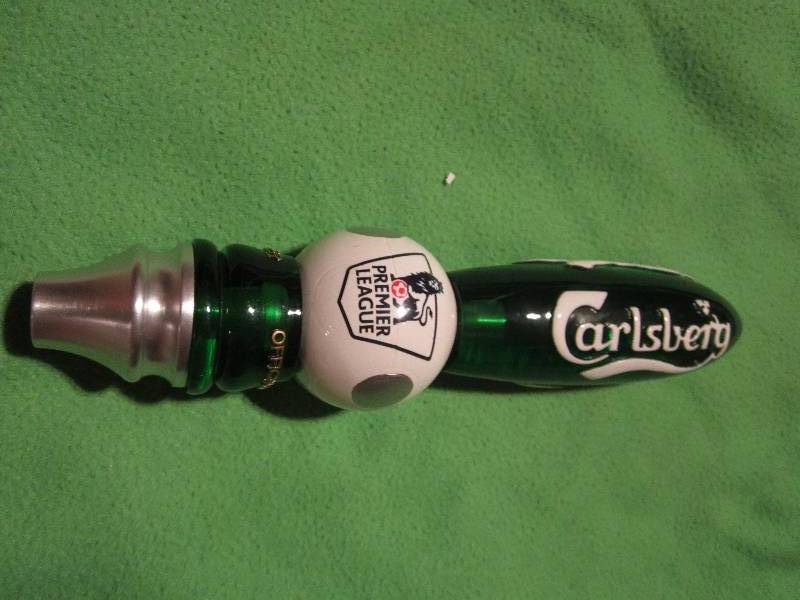 lot 69 image: Carlsuerg premier league beer tap...