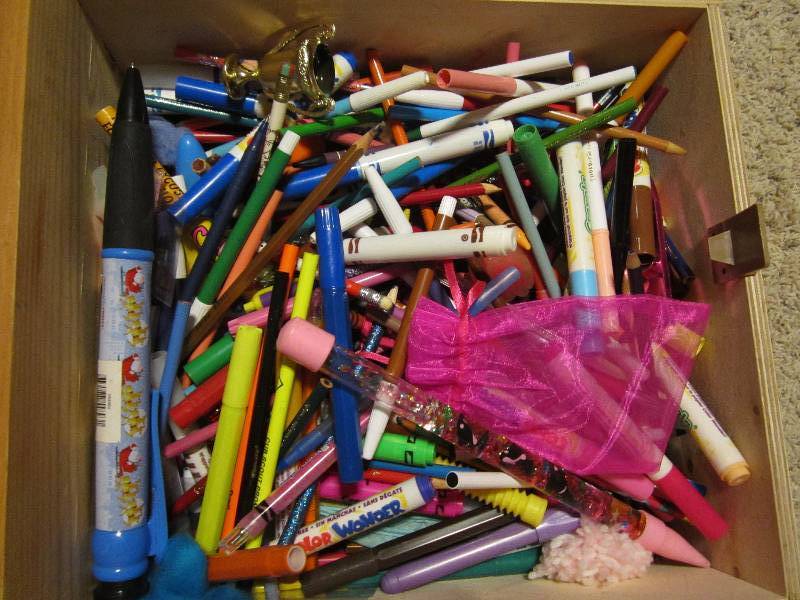 lot 135 image: Huge amount of pens pencils and mor...