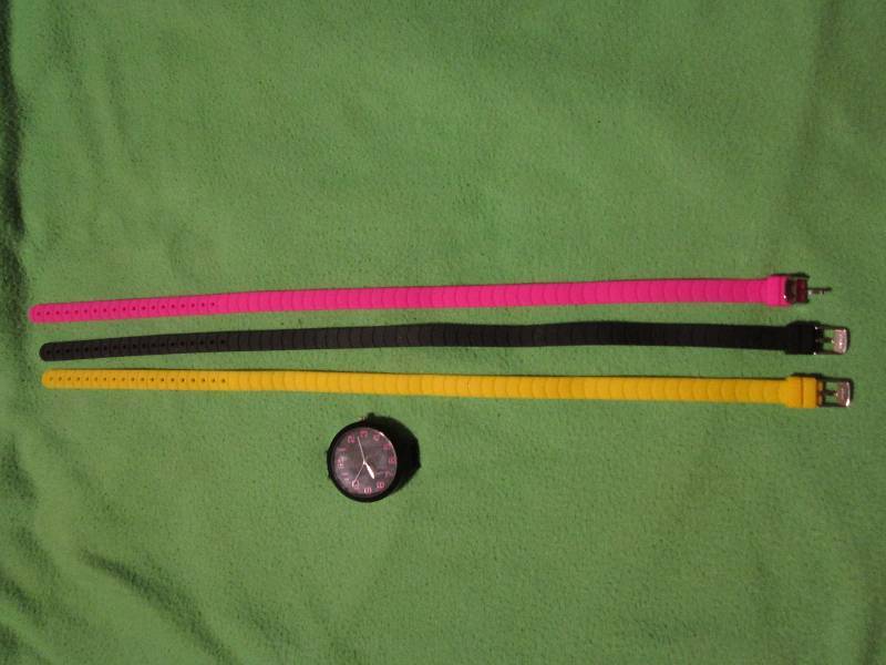 lot 136 image: Very nice silicone watch set three ...