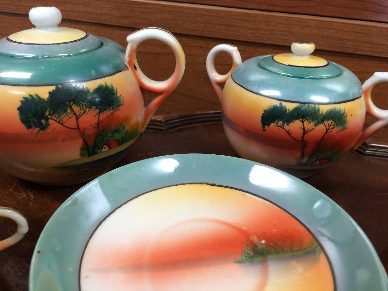 lot 19 image: Antique Norcrest Hand Paint Tea Set