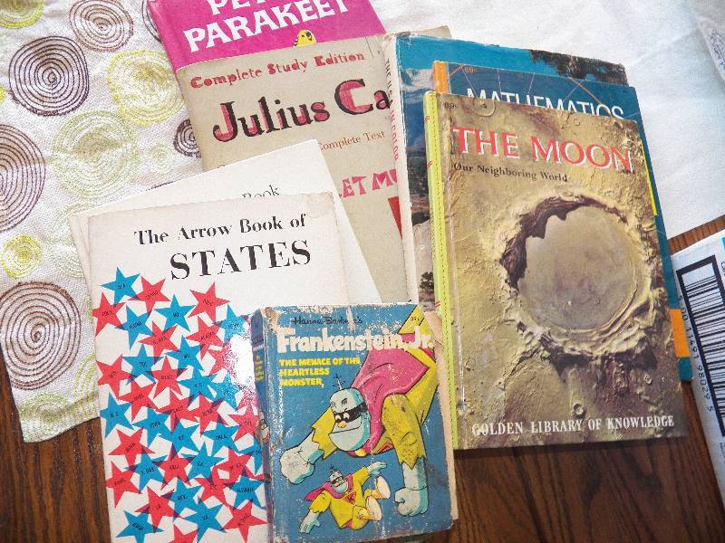 lot 44 image: Vintage Book Assortment