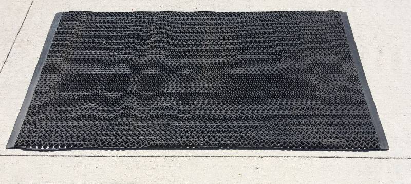 lot 82 image: Drain Mats