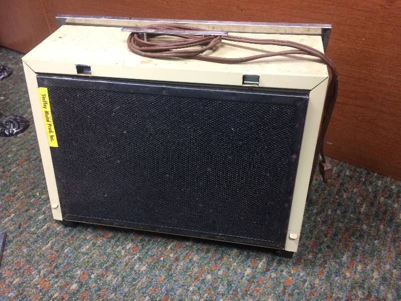 lot 88 image: Vintage Puritron Air Purifier