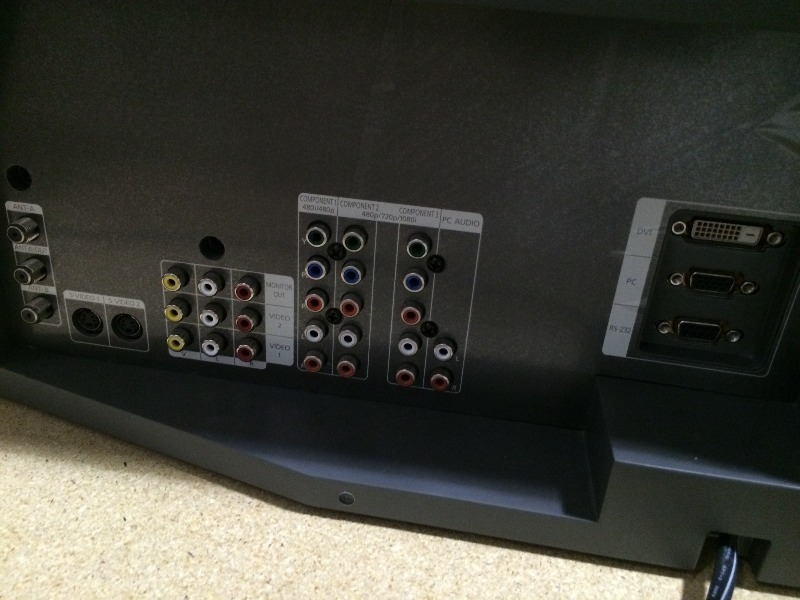 Samsung 46 TV with remote - works fine