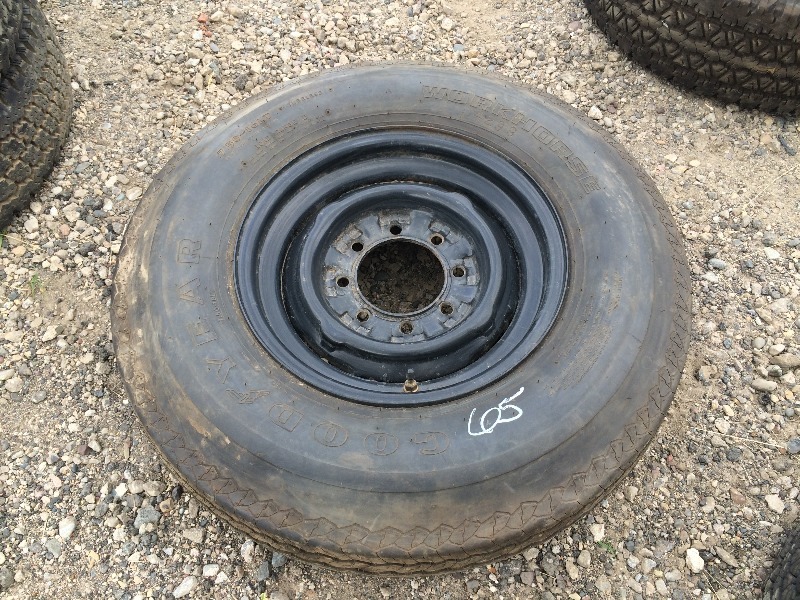 lot 65 image: Goodyear Workhorse Tire & rim  7.50 - 16  Lot of 1
