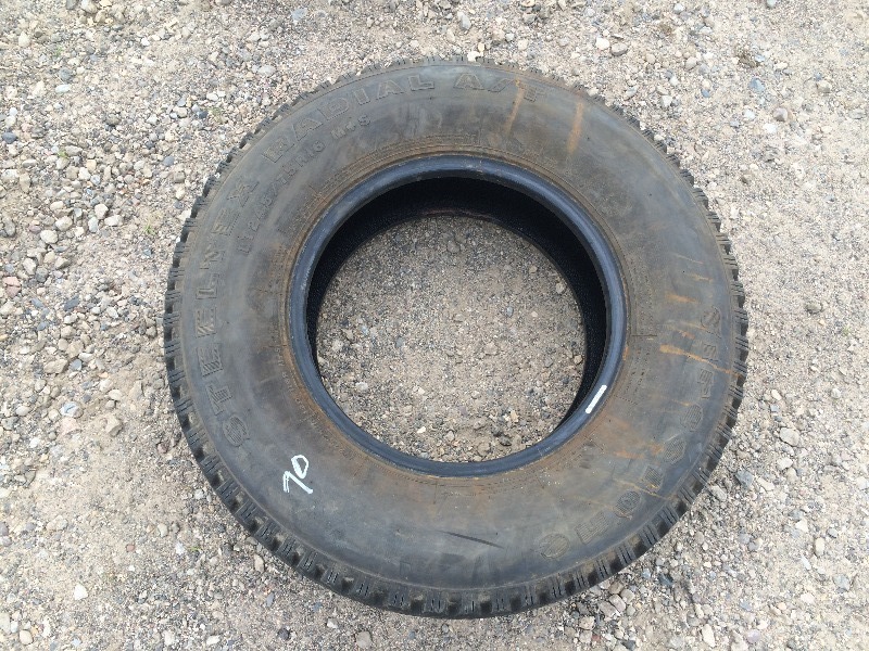 lot 70 image: Firestone Tire LT24585 R16  Lot of 1