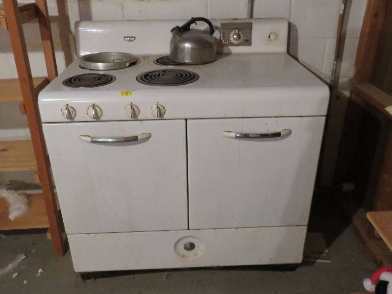 Antique Frigidaire Stove