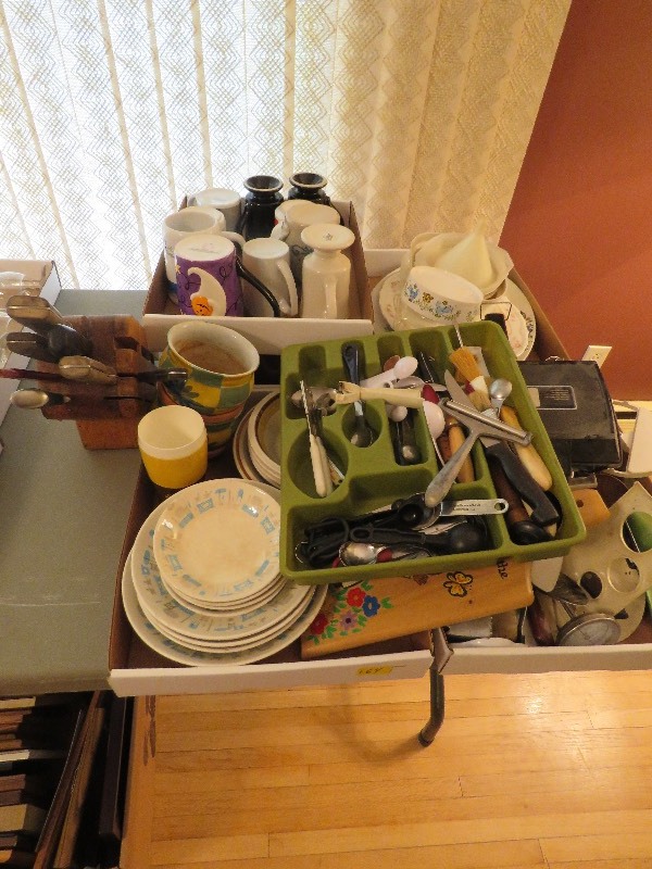 Kitchen lot