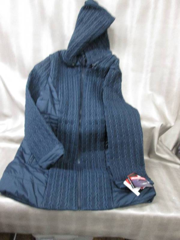 Quilted Navy Ladies water resistant...