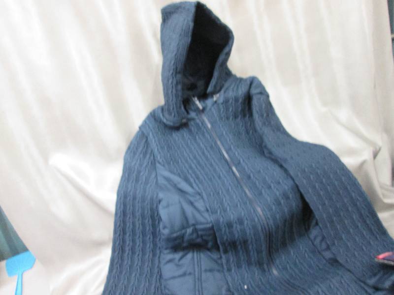 Quilted Navy Ladies water resistant...
