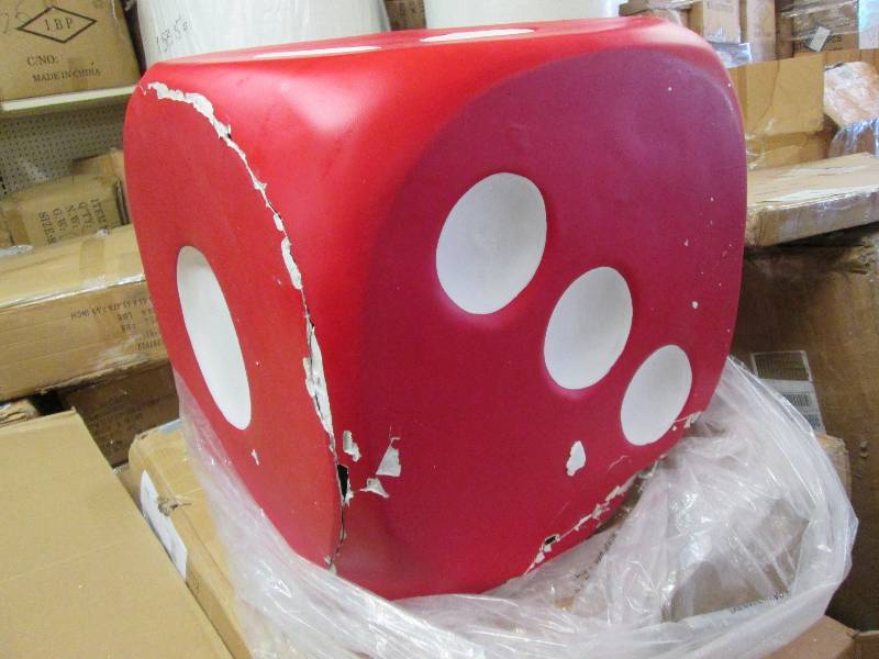 Dice Table - 2 sides damaged OK for...