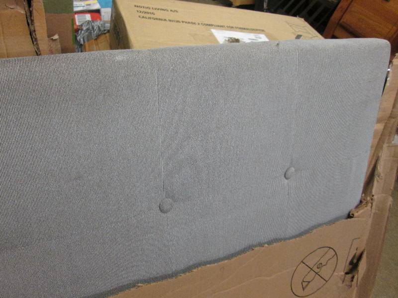 Linen Tufted Headboard - Queen- open box see images Retail $379.99