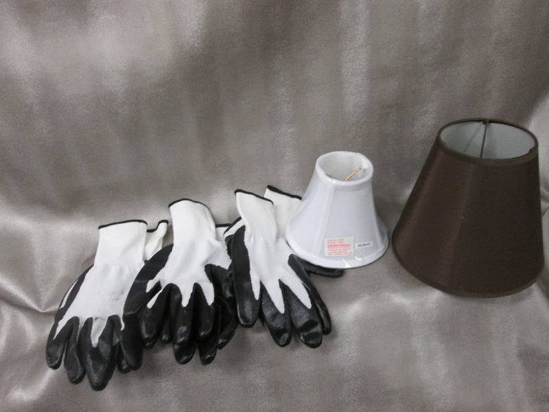 lot 43 image: 3 pr coated grip gloves, 2 small la...